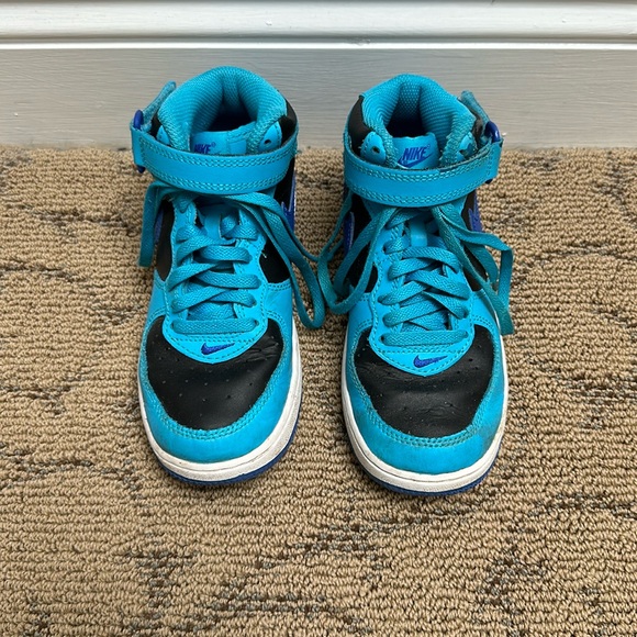 Nike Air Force 1 sneakers